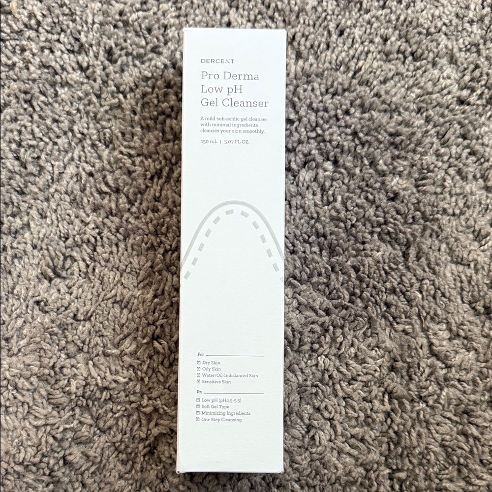 Gentle Low pH Gel Cleanser - NEW